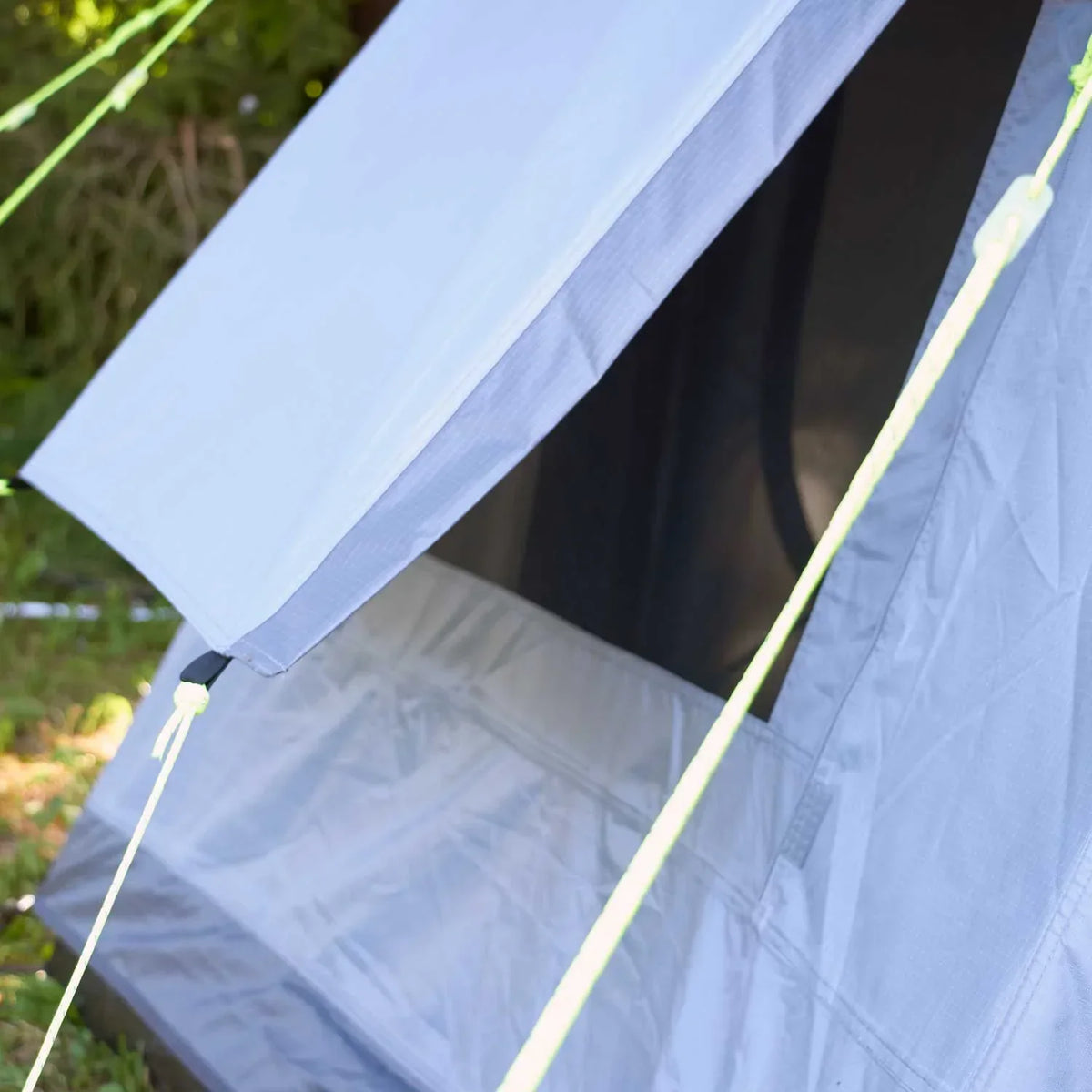 Freistehendes Campingzelt aufblasbar 140 grau – Campingzelt